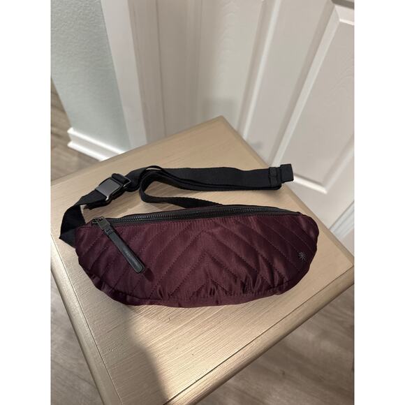 Athleta Kinetic Shine Deep Purple Quilted Belt Bag Crossbody Fanny Pack Travel - Picture 2 of 13